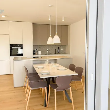 Blue Life 1b Tirabora Short Rent *