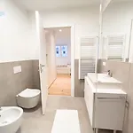 Blue Life 1b Tirabora Short Rent, Con Parcheggio Privato 公寓 的里雅斯特
