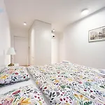公寓 Blue Life 1b Tirabora Short Rent, Con Parcheggio Privato *