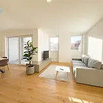 Blue Life 1b Tirabora Short Rent, Con Parcheggio Privato * 的里雅斯特