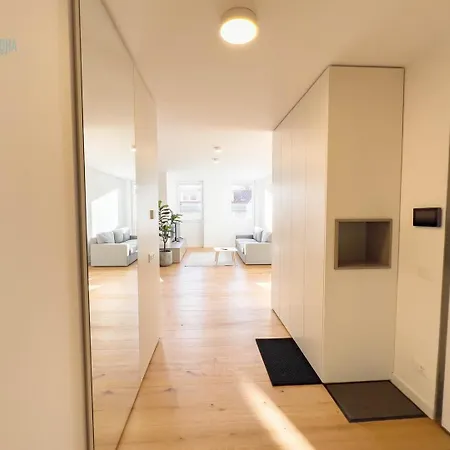 Blue Life 1b Tirabora Short Rent, Con Parcheggio Privato * 的里雅斯特