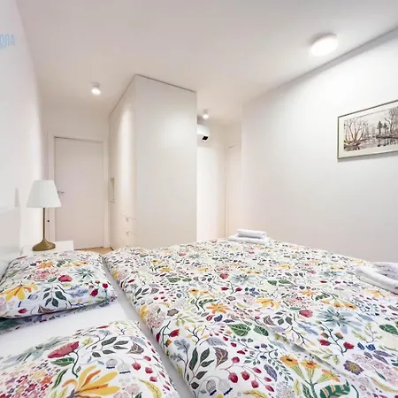 公寓 Blue Life 1b Tirabora Short Rent, Con Parcheggio Privato *