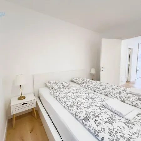 Blue Life 1b Tirabora Short Rent, Con Parcheggio Privato