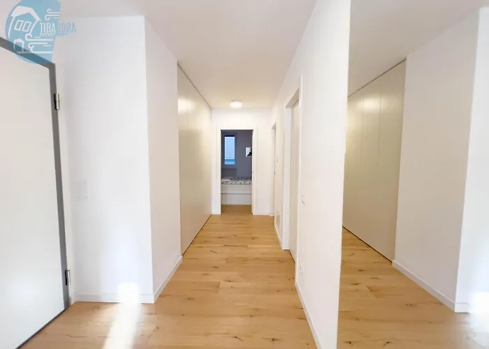 Blue Life 1b Tirabora Short Rent