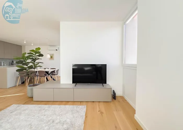 Blue Life 1b Tirabora Short Rent *